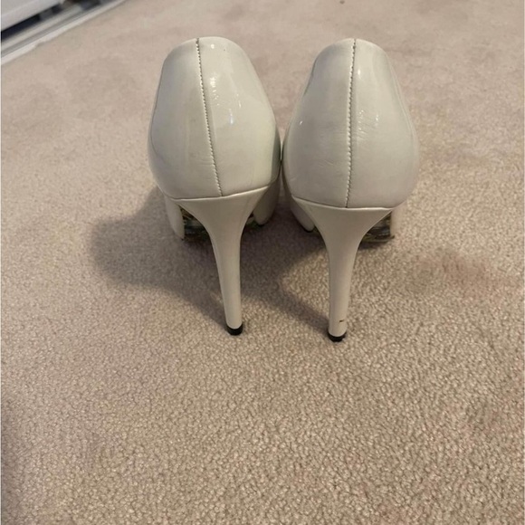 ED HARDY HEELS - Picture 2 of 3